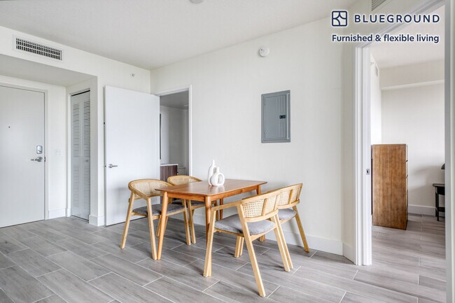 Photo - 1000 NW 7th St Unidad FL10-ID47