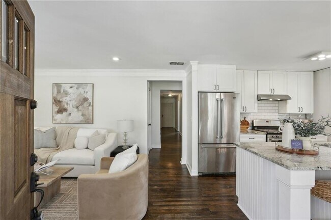 Photo - 1833 Flat Shoals Rd SE