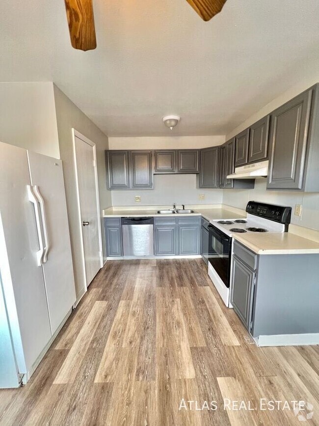 Building Photo - 2912 Sage St Unit 3 Rental