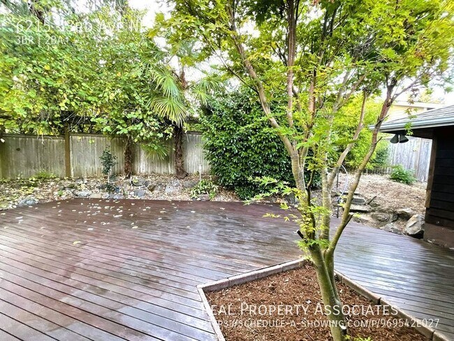 Photo - 6215 53rd Ave NE