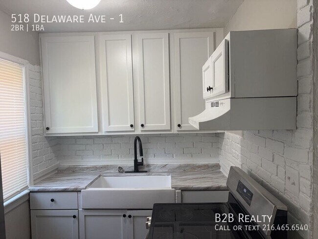 Building Photo - 518 Delaware Ave Unit 1 Rental