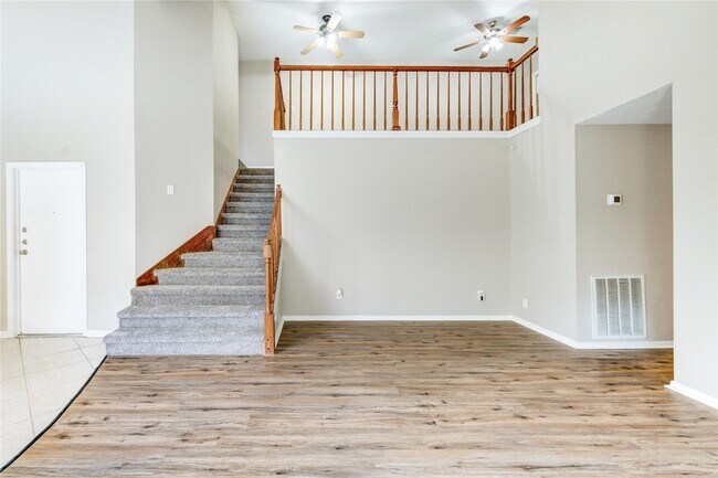 Photo - 5255 Beaverbrook Dr