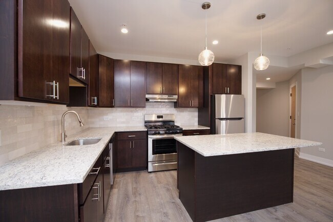 Photo - 1143 Maple Ave Unit 3