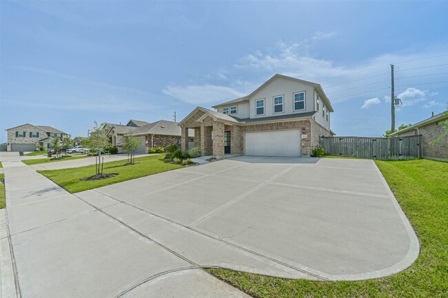 Photo - 8515 Lake Groove Ln