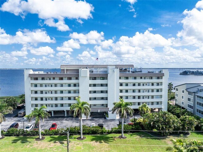 Building Photo - 1500 Park Beach Cir Unit 3D Rental