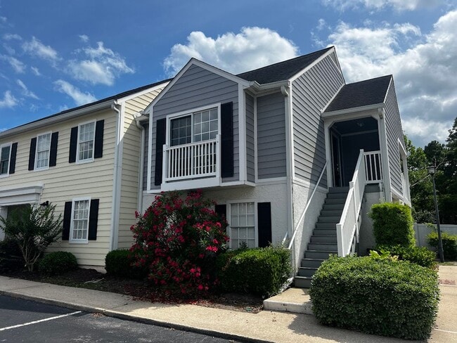 Totally Renovated and a Walk to the Beach! - Totally Renovated and a Walk to the Beach! Condo