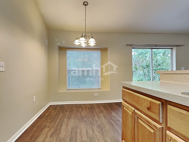 Photo - 4735 Roundview Ct