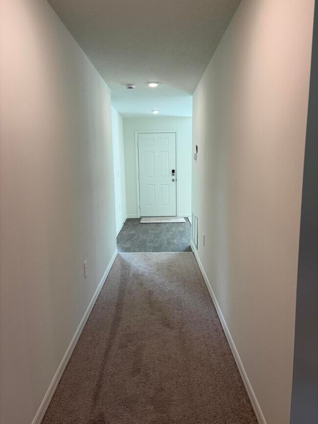 Photo - 295 SE Cres St