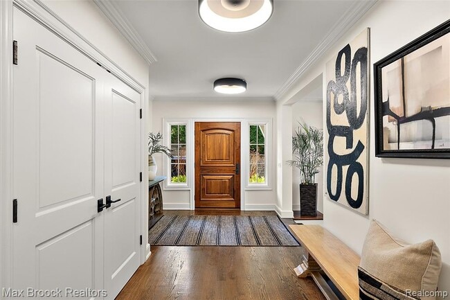Photo - 1200 W Lincoln St