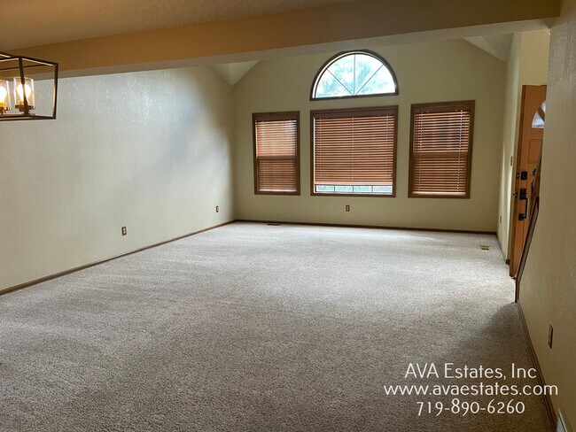 Photo - 294 S Sifford Ct