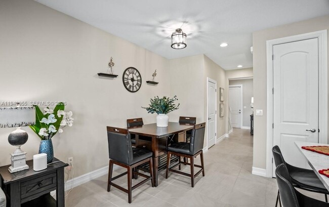 Photo - 10103 Akenside Dr