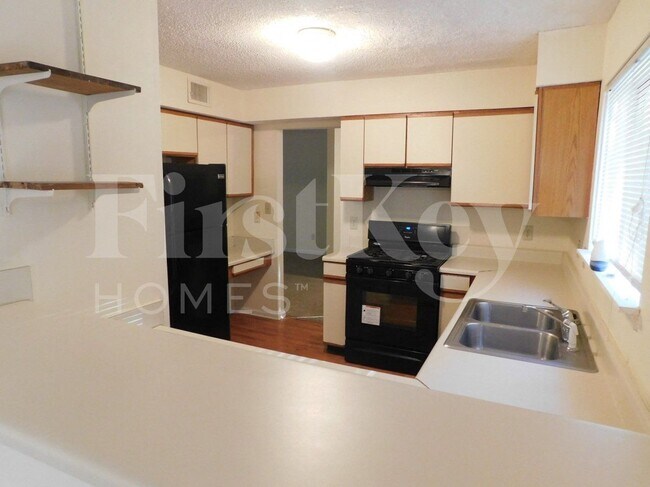 Photo - 3931 Springleaf Dr