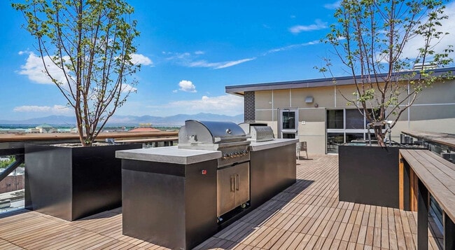 Photo - 360 W 200 S Unidad ID1389248P