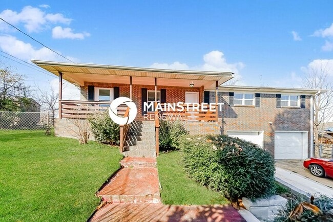 5 Bedroom Pet-Friendly Home in Birmingham, AL with Main Street Renewal