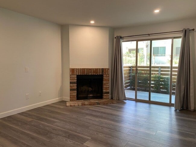 Photo - 1760 S El Camino Real Unit 105