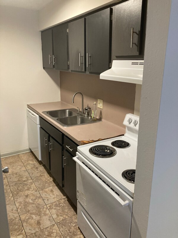 Photo - 436 Steele Blvd Unit 3