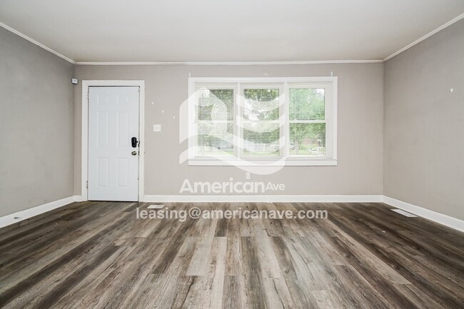 Photo - 156 Parkwood Ave