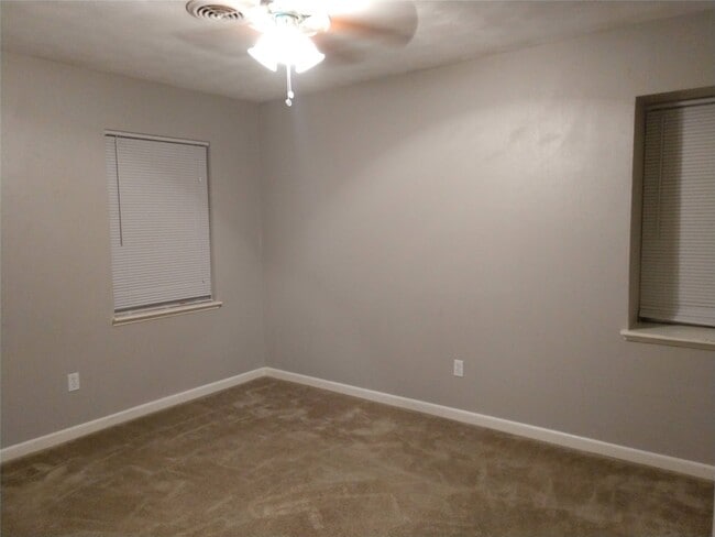 Photo - 2830 7th Ave N