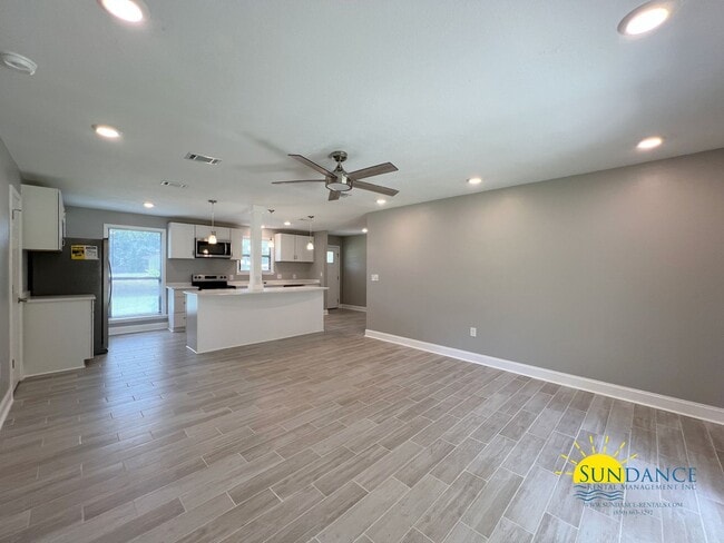 Photo - Inviting 3 Bedroom Home in Crestview Near Downtown & I-10!