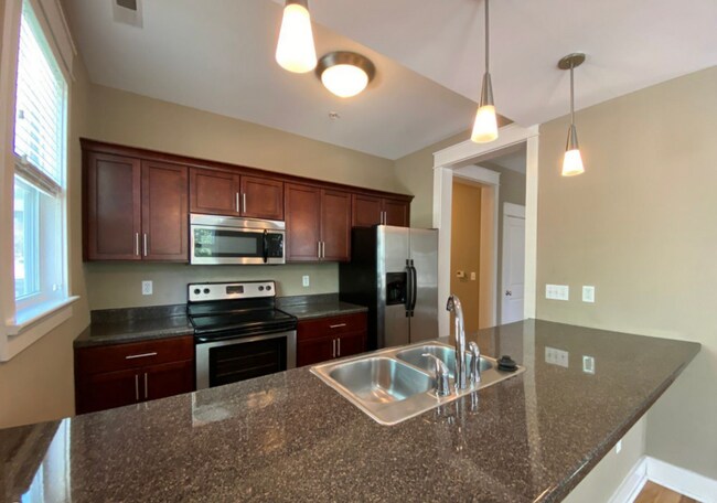 Photo - 425 E Hillside Dr Unit 1