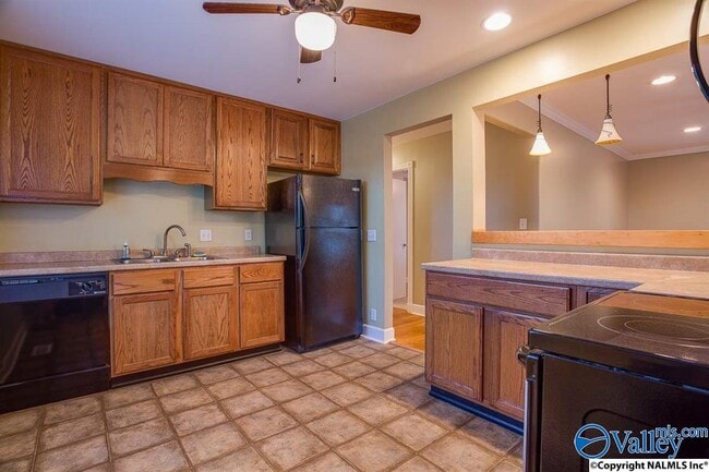 Photo - 4306 Cloverdale Dr NW