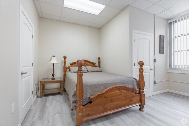 Studio - 550SF - Bedroom - Alamo School Lofts