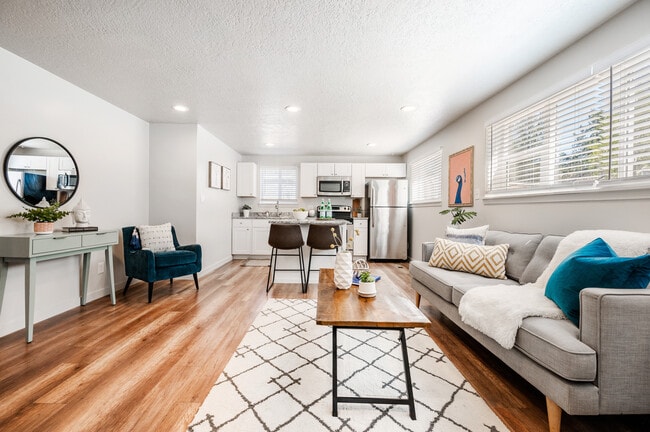 1143 S Denver St Unit B