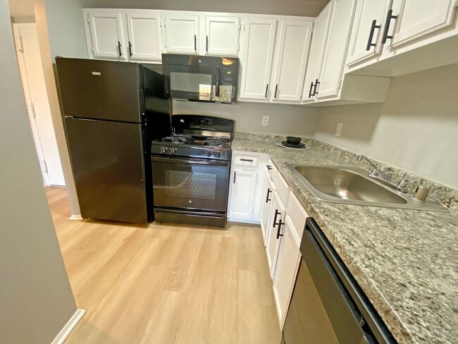 Photo - Walker House