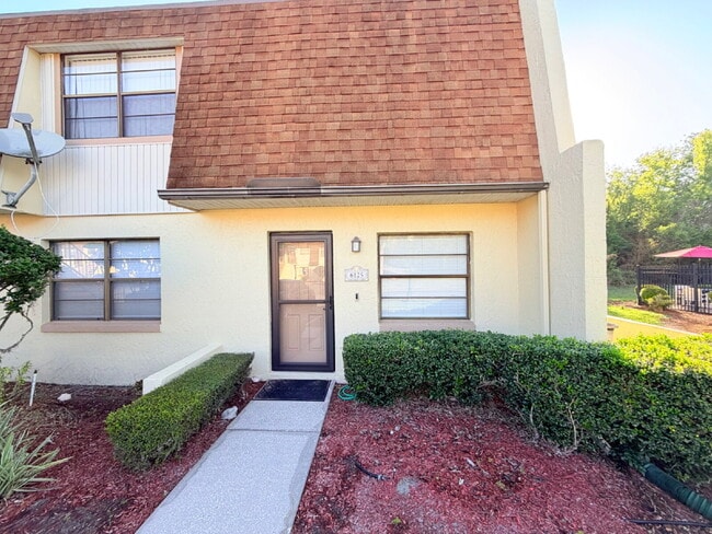 Photo - 2 Bedroom Condo on a Corner Lot Available for Rent