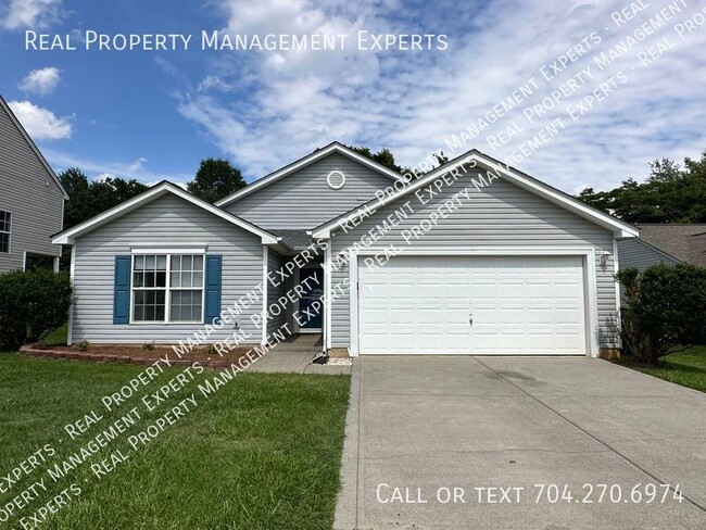 Gorgeous 3 BR/ 2 BA Ranch in Mooresville! - Gorgeous 3 BR/ 2 BA Ranch in Mooresville! House