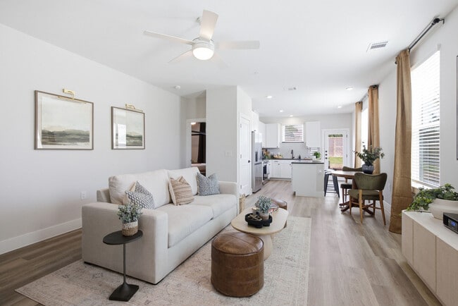Photo - HARMON Melissa by Crescent Communities