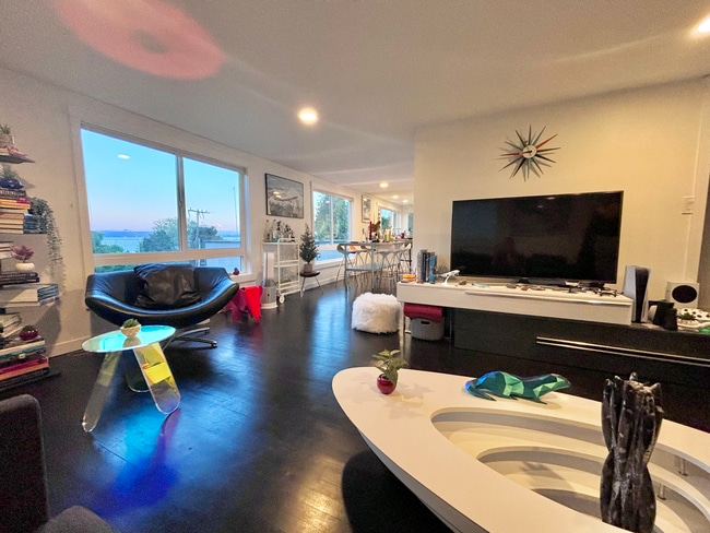 Photo - 110 Erie Ave Unidad A