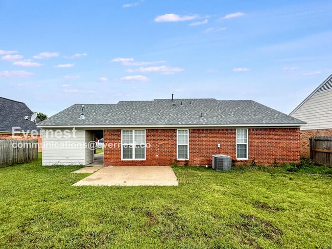 Building Photo - 2451 Mooneyham Ln Rental