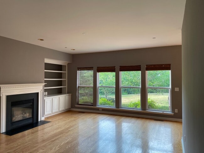 Photo - 4524 Sawmill Pl