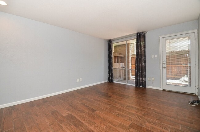 Photo - 4635 Wild Indigo St Unit 498