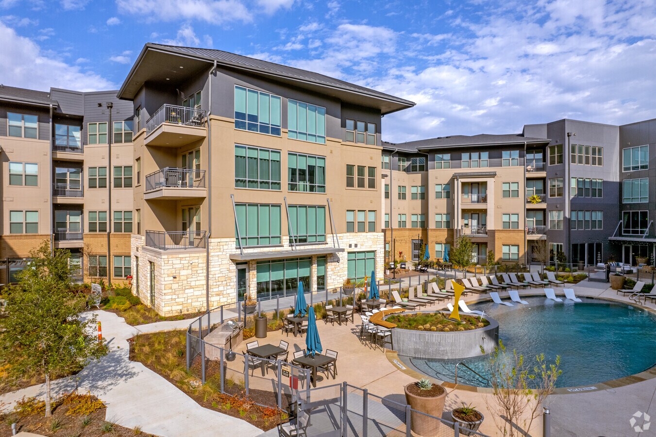 arlington commons the truman apartments for rent in arlington tx forrent com