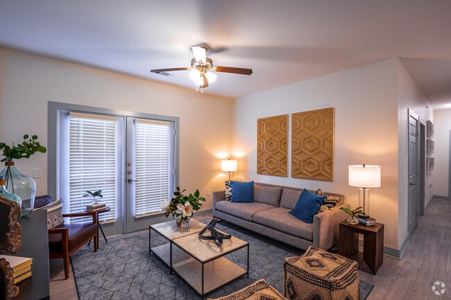 2BR, 2BA - 1,127SF - Living Room
