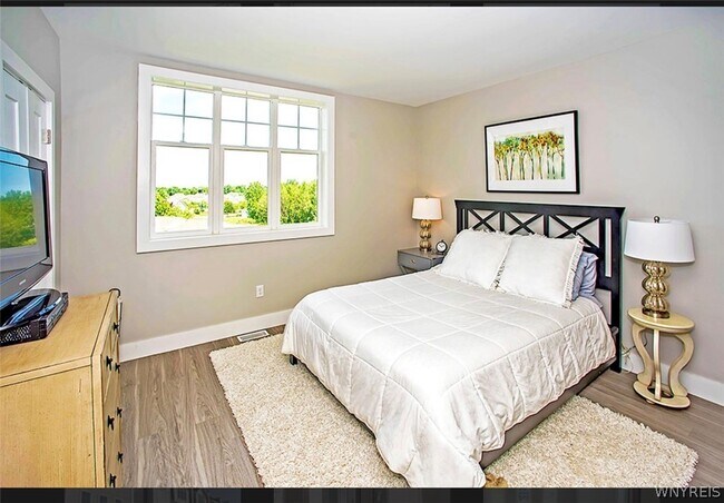 Photo - 4779 South Park Ave