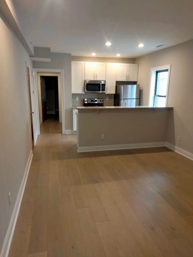 Building Photo - 45 Imlay St Unit 47