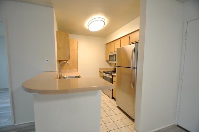 2 Bedroom 2 Bathroom - Americana Northridge