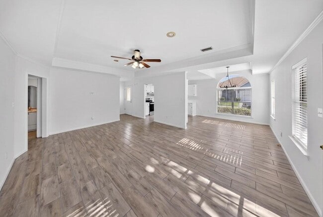 Photo - 413 Georgetown Cir