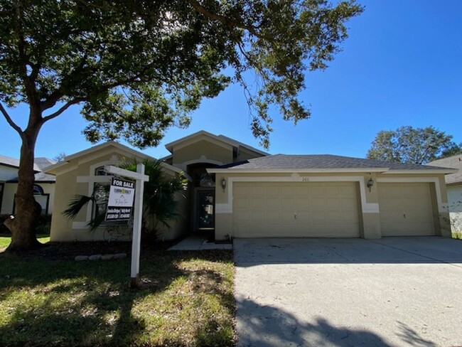 Lovely 4 bedroom 2 bathroom home in Valrico! - Lovely 4 bedroom 2 bathroom home in Valrico!