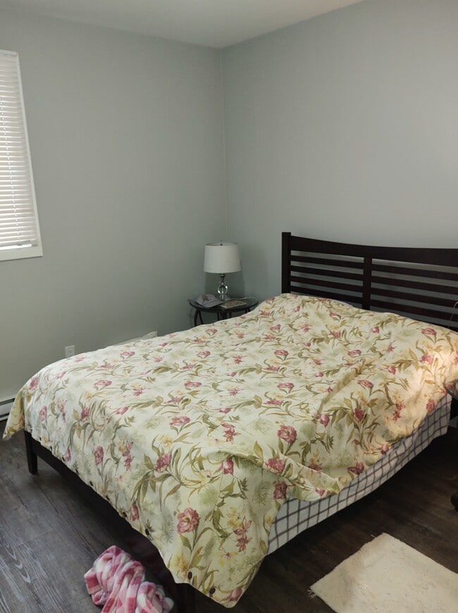 3937 Myers Frontage Rd