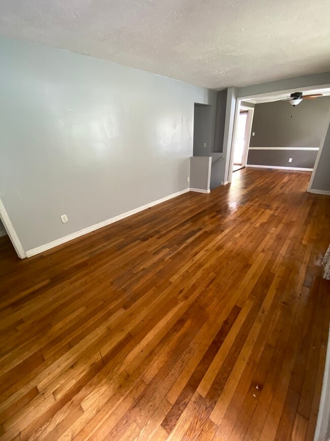 Photo - 2261 Capehart Cir NE