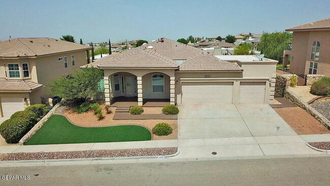 Building Photo - 1455 Cherokee Ridge Dr