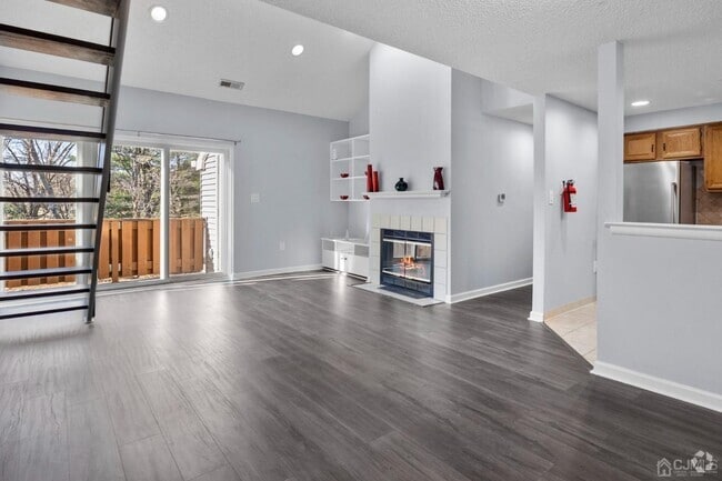Building Photo - 7520 Tamarron Dr Rental