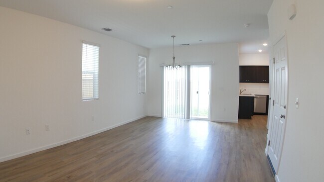 Photo - 1012 Buena Vis Ln House
