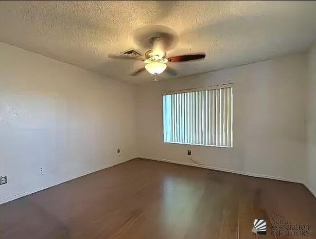 Photo - 2045 S 14th Ave Unidad 36