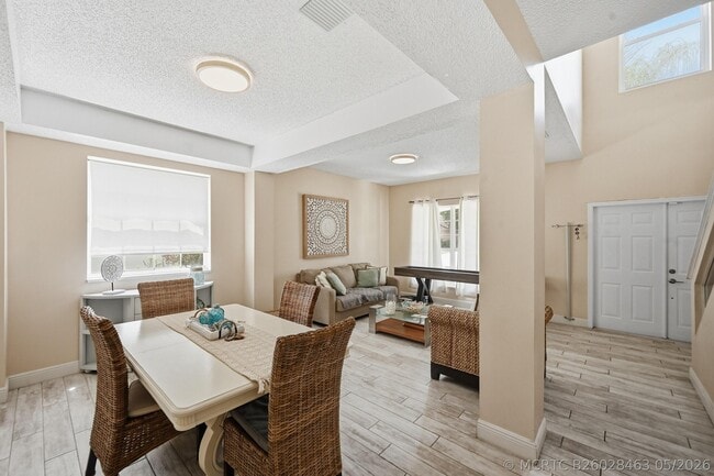 Photo - 15073 Oak Chase Ct