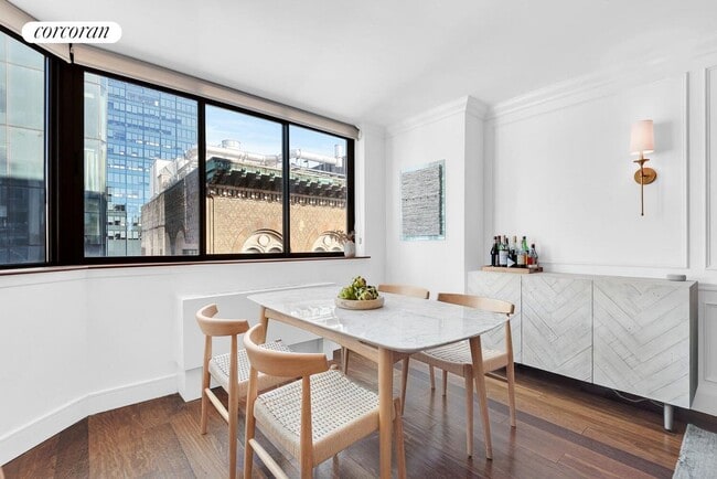 Photo - 280 Park Ave S